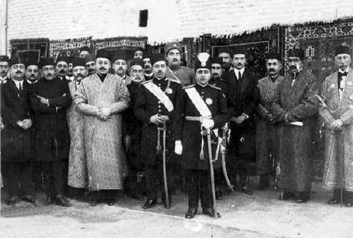 از چاله به چاه؛ روایتی از نهم آبان سالروز انقراض قاجاریه و آغاز حکومت پهلوی