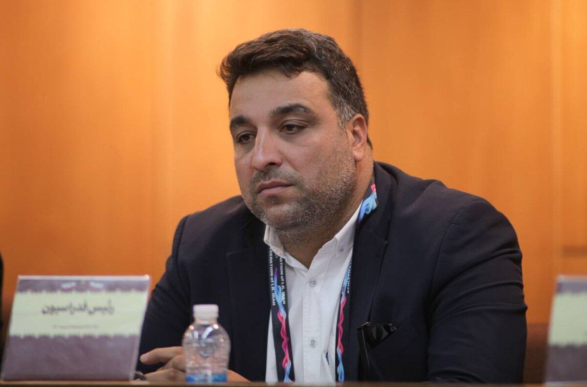 واکنش حدادی به حاشیه‌های دوی ماراتن کیش؛ مسئولان منطقه آزاد باید پاسخگو باشند