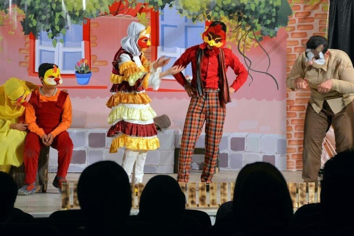 اعزام تماشاخانه های سیار به روستاهای استان همدان اعزام تماشاخانه های سیار به روستاهای استان همدان