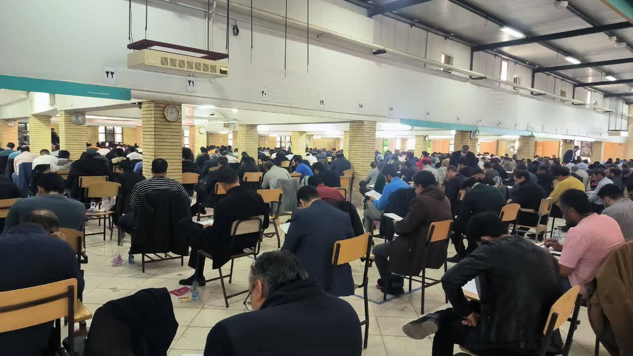 رقابت یک هزار و ۵۵۷ داوطلب یزدی در آزمون وکالت ۱۴۰۴ رقابت یک هزار و ۵۵۷ داوطلب یزدی در آزمون وکالت ۱۴۰۴