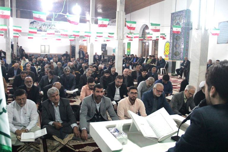 برگزاری محفل اُنس با قرآن کریم در روستای انبارسر کیاشهر برگزاری محفل اُنس با قرآن کریم در روستای انبارسر کیاشهر